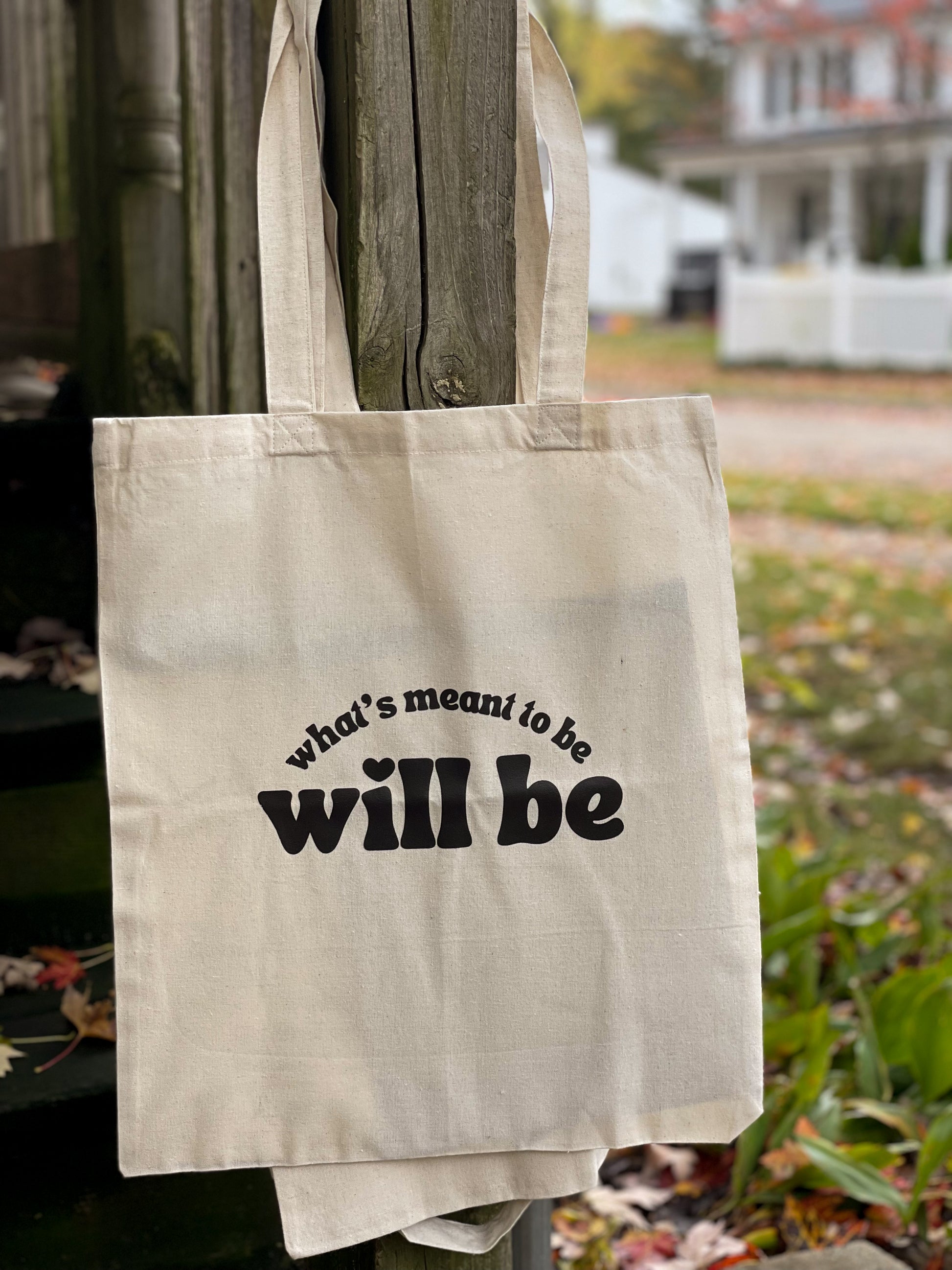 will be 15x16 canvas tote